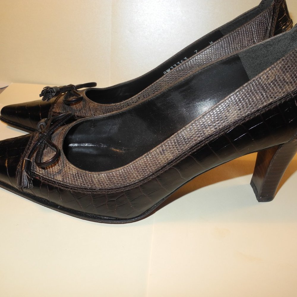 Stuart Weitzman - Brown Classy Pointed Toe Pumps - image 4